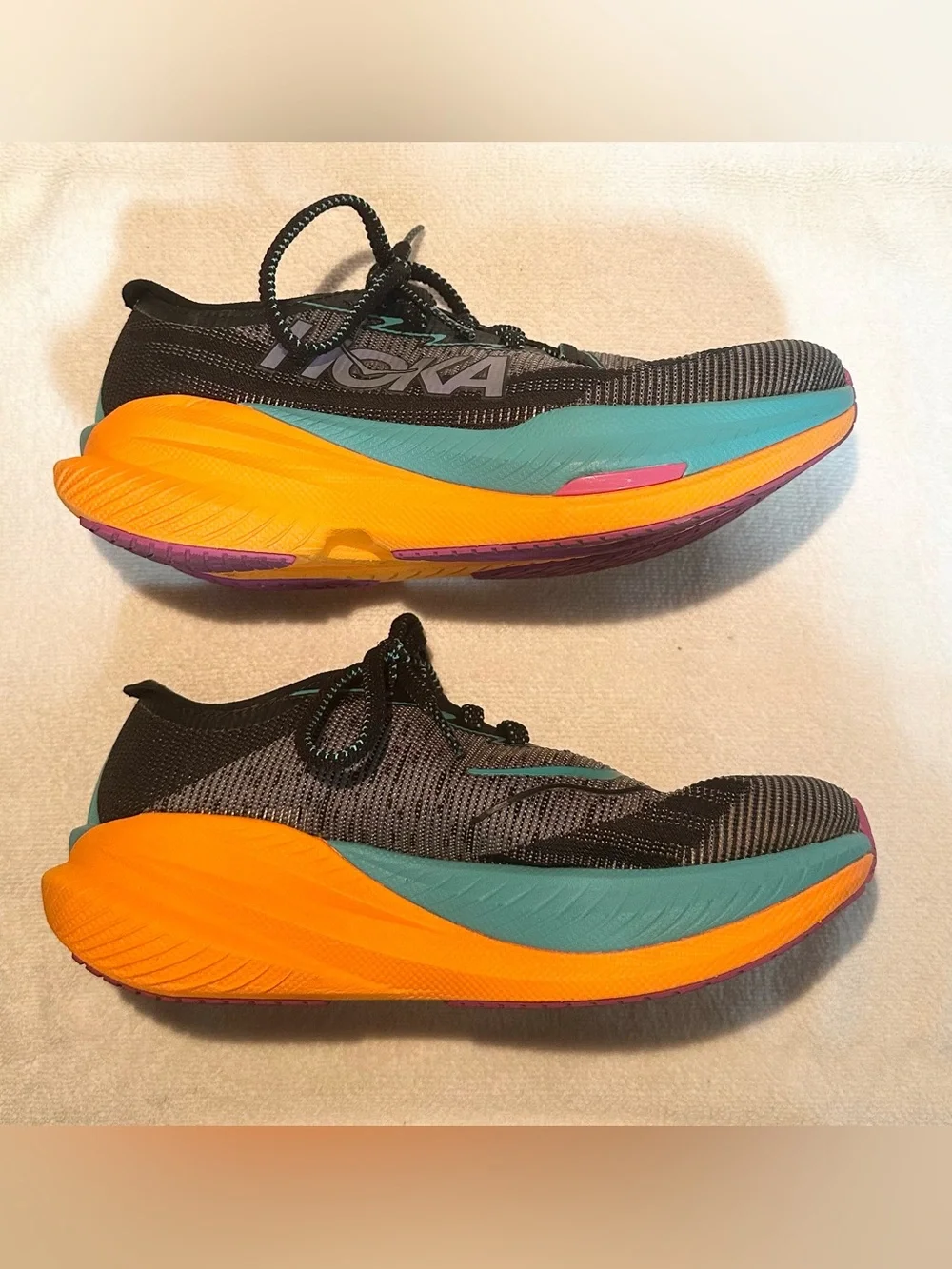 Hoka mach x2